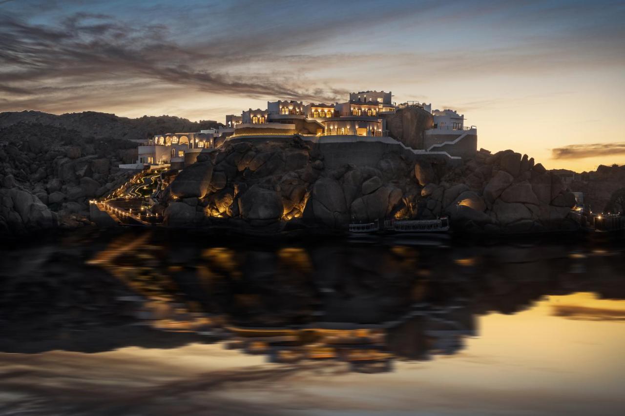 Benben By Dhara Hotels - Adults Only Assuão Exterior foto The fort at night