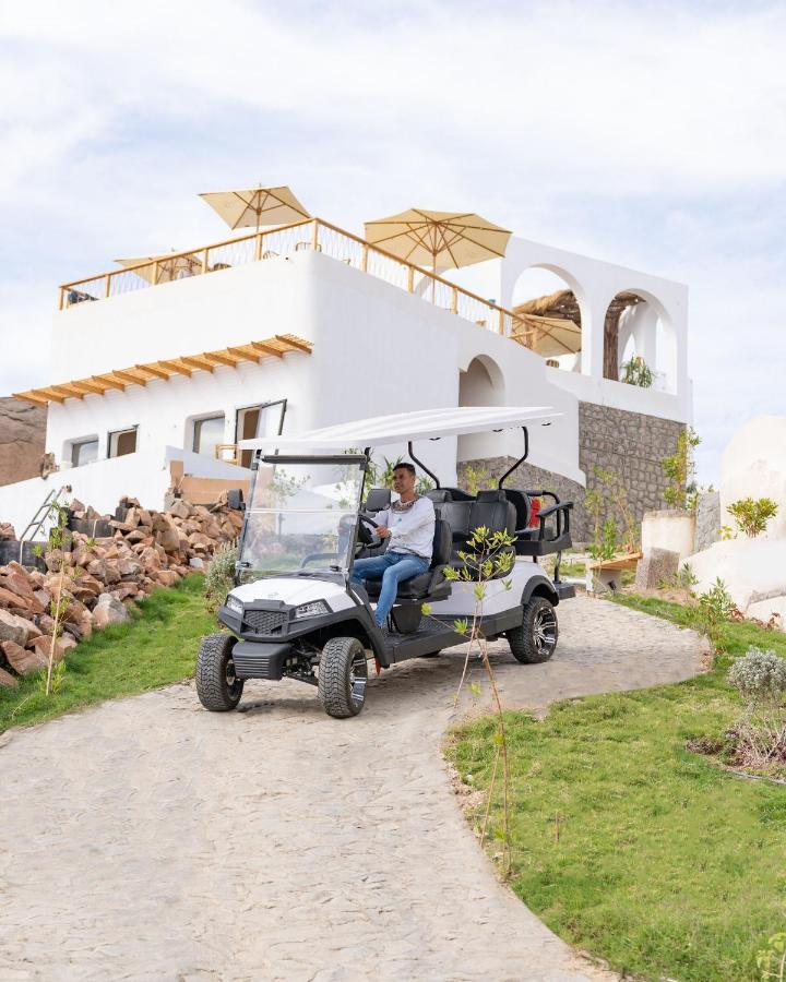 Benben By Dhara Hotels - Adults Only Assuão Exterior foto Club Car Villager